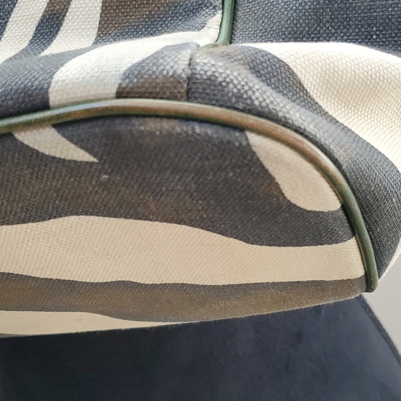 Dooney & Bourke Bag - Picture 7 of 16